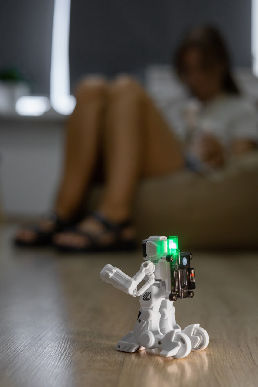 Kingcraft 777-615 Radio Controlled Robot Boxer Фото №6