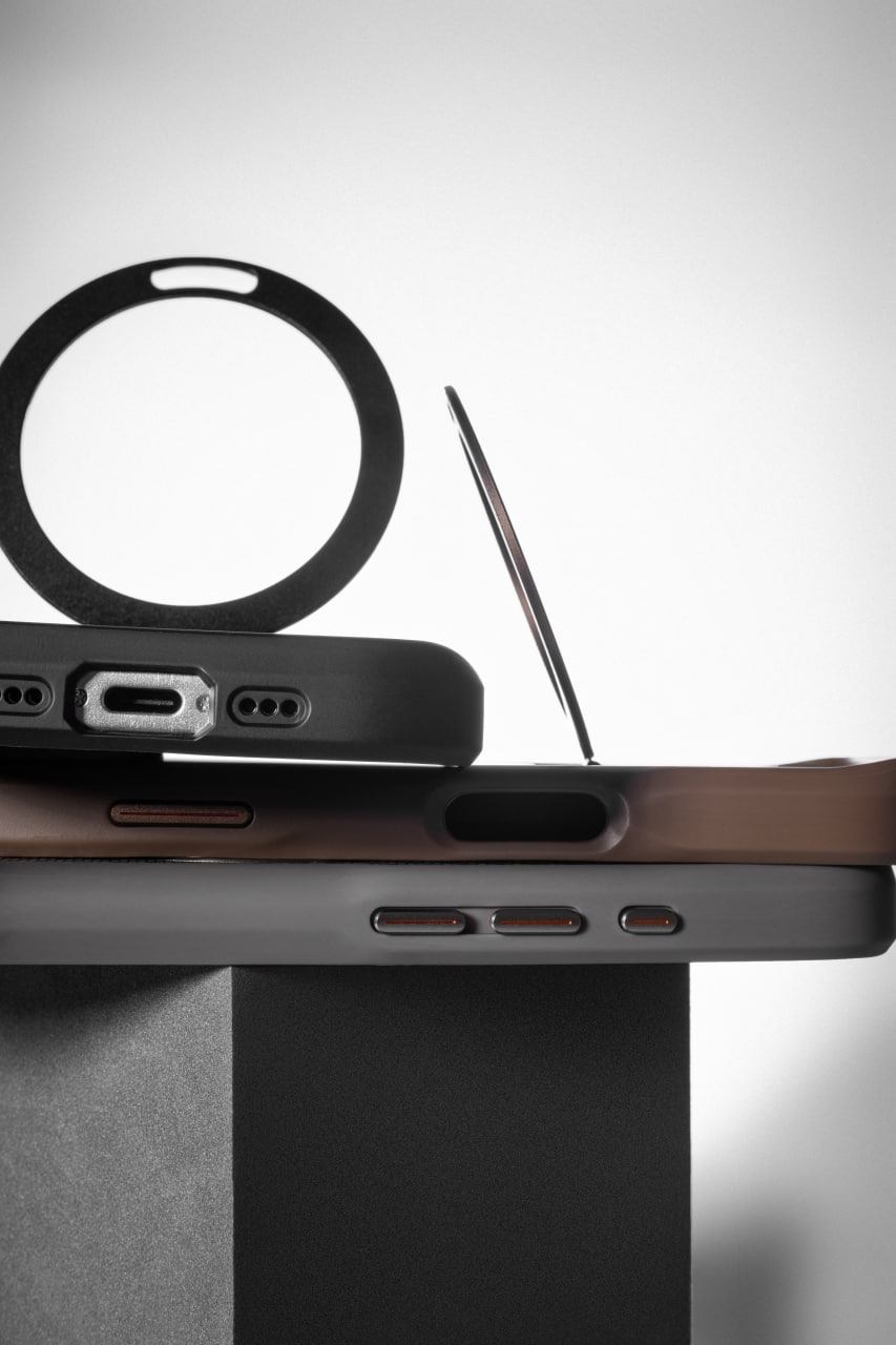 Metal Buttons with MagSafe Carbon Ring для Apple iPhone Изображение #3 Metal Buttons with MagSafe Carbon Ring для Apple iPhone Фото №3