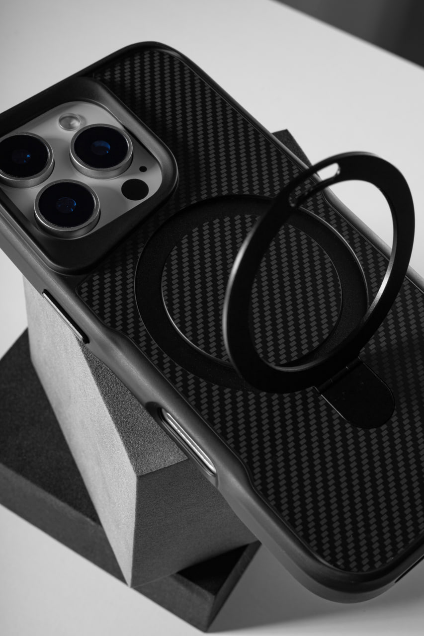 Metal Buttons with MagSafe Carbon Ring для Apple iPhone Изображение #6 Metal Buttons with MagSafe Carbon Ring для Apple iPhone Фото №6