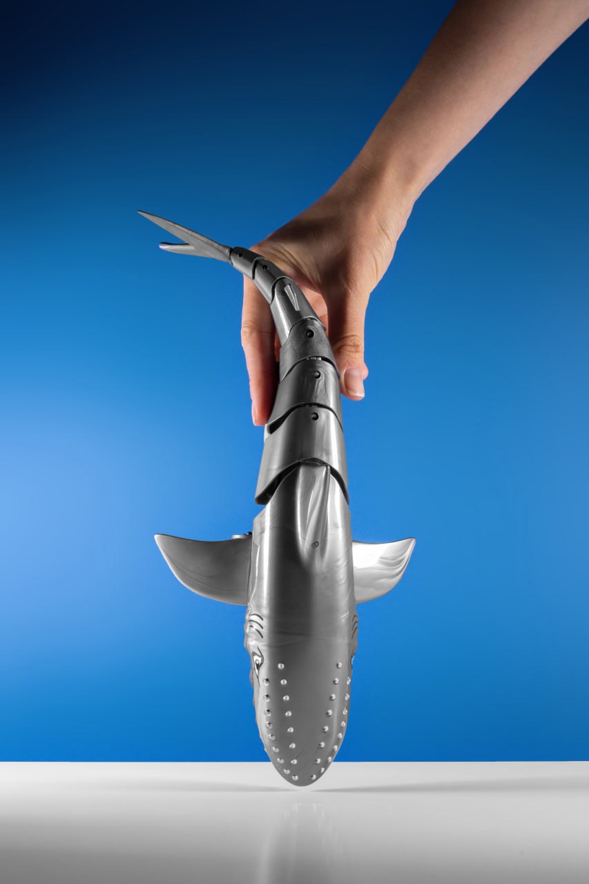 Човен на радіокеруванні SHT FY666 Shark 2.4G Grey Фото №2