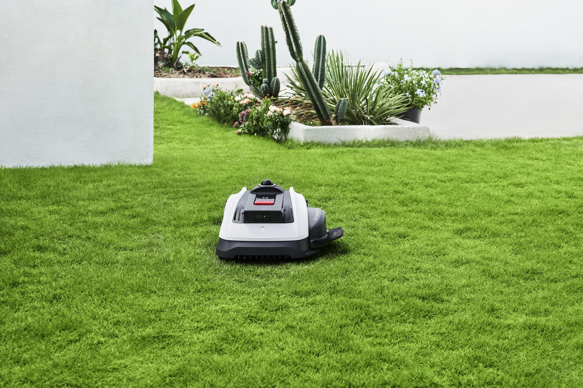 ECOVACS GOAT O1200 LiDAR PRO — регулировка высоты среза