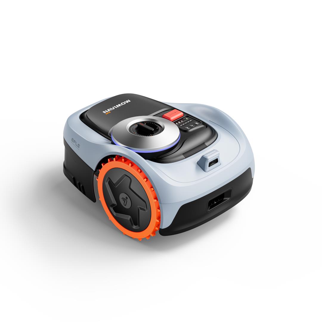 Робот-газонокосарка Segway Navimow i210 AWD Mi2710E на газоні