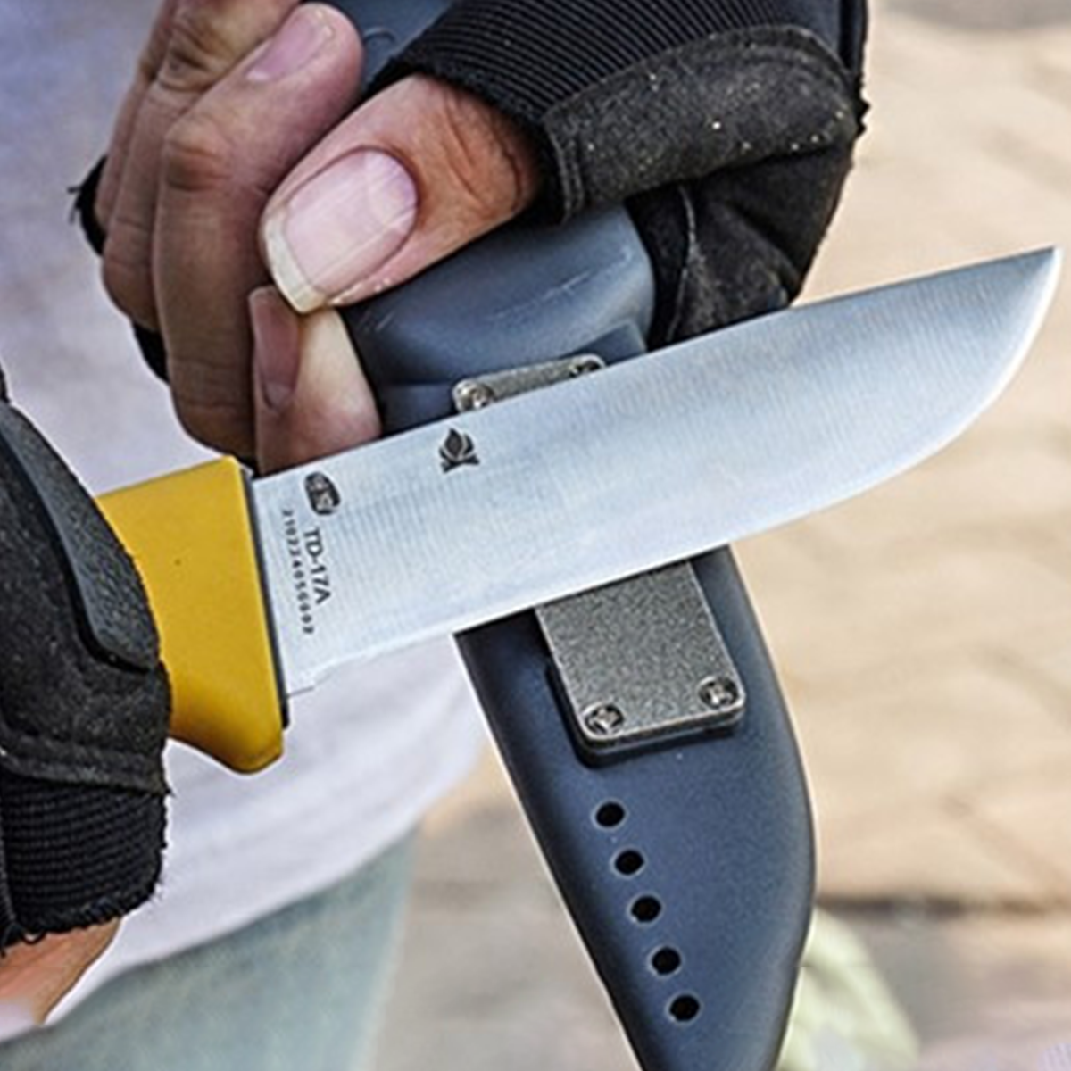 Ніж туристичний HX Outdoors Handao 3rd Generation Outdoor Knife Black (TD-17B) Xiaomi Ecosystem Изображение #10 Ніж туристичний HX Outdoors Handao 3rd Generation Outdoor Knife Black (TD-17B) Xiaomi Ecosystem Фото №10