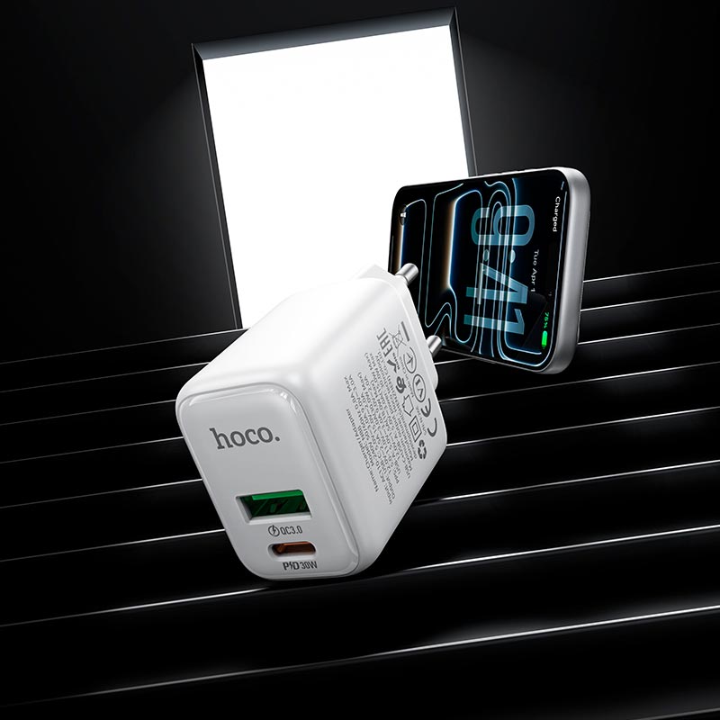 Адаптер сетевой HOCO Seguro charger N88 |1Type-C/1USB, PD30W/QC3.0, 3A| white (6942007687324) Белый на картинке №9