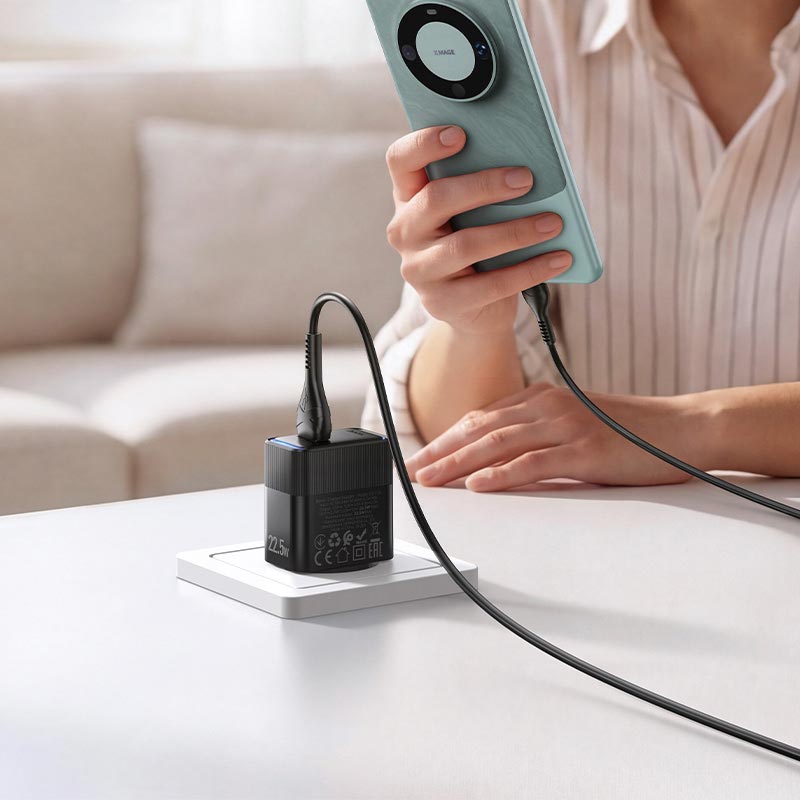 Адаптер сетевой HOCO Lounge single-port multi-protocol charger CS111A |1USB, 22.5W/3A, QC| black (6942007680349) Черный на картинке №4